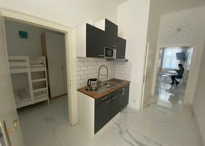 Apartament Cool Center Apt. @ Metro And Shopping Street *